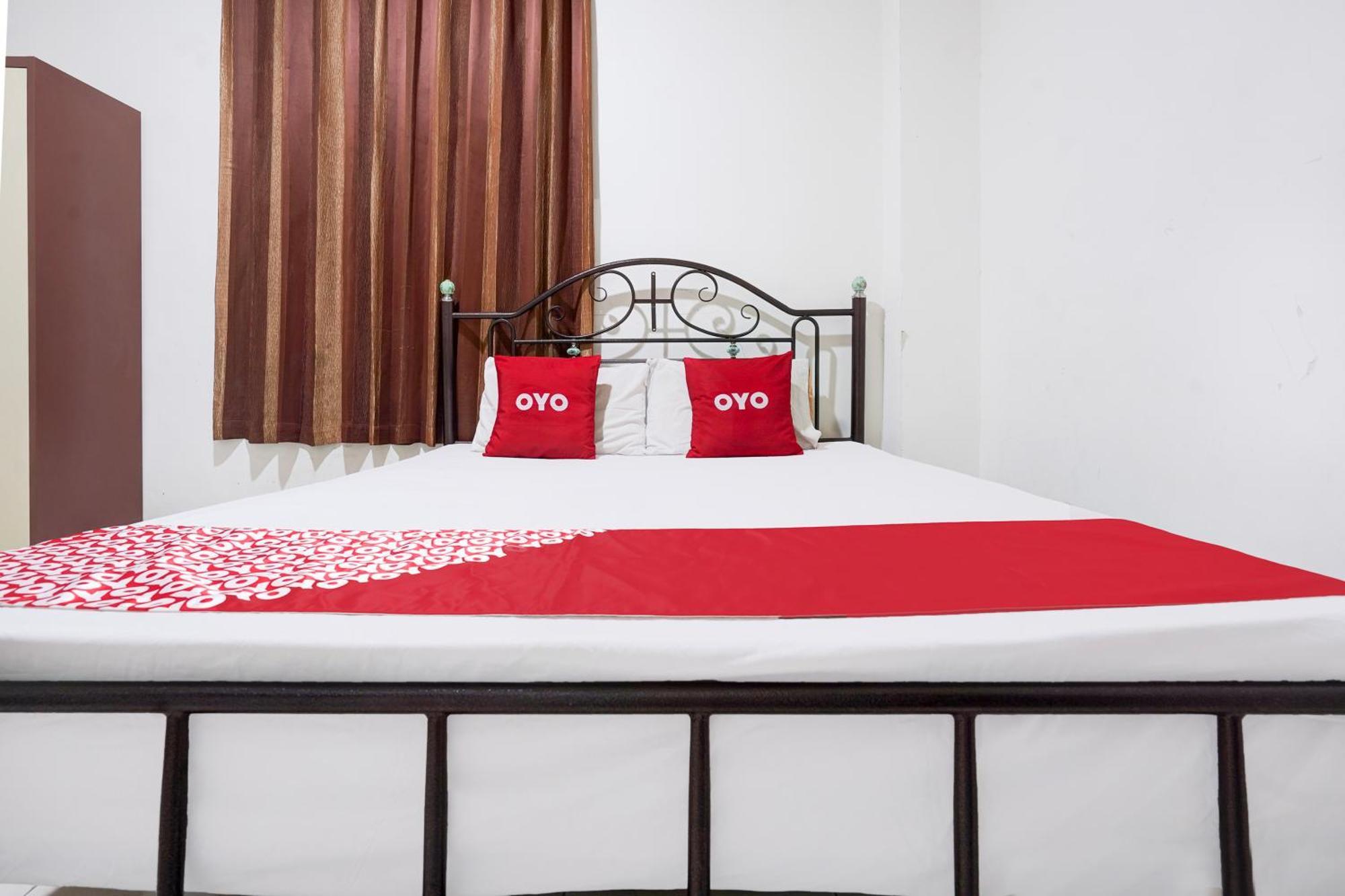 Hotel O Rappocini Near Rsia Paramount Makassar Kültér fotó