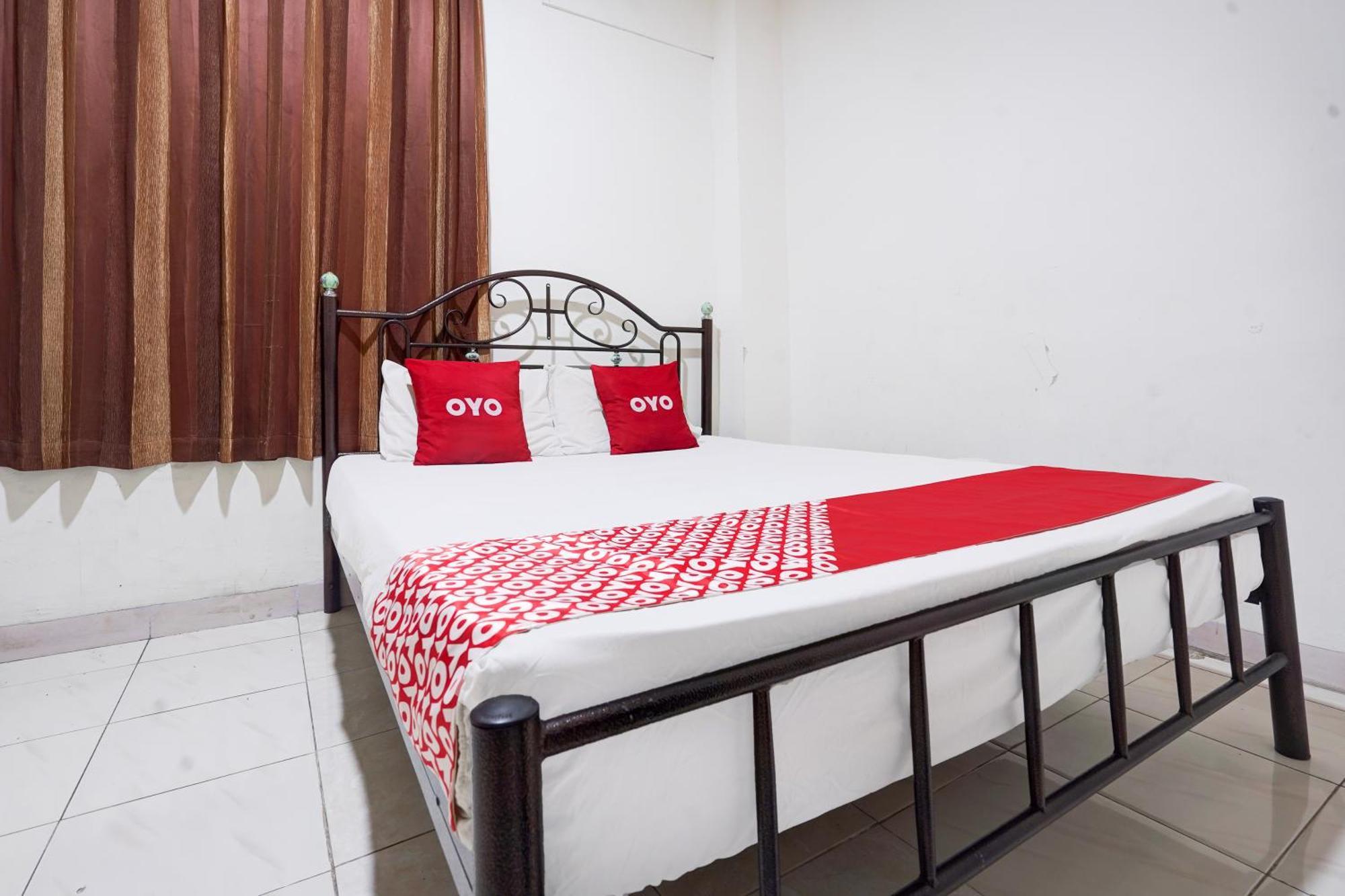 Hotel O Rappocini Near Rsia Paramount Makassar Kültér fotó